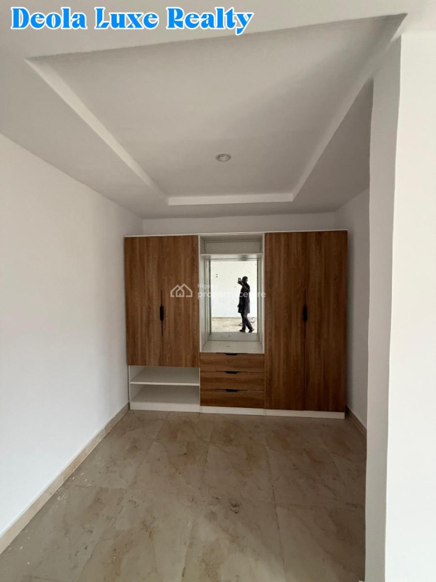a Very Spacious 3 Bedrooms Terraced Duplex in a Fully Serviced Estate, Horizon Cyberville Estate By The Coastal Road, Ikate, Lekki, Lagos, Terraced Duplex for Rent