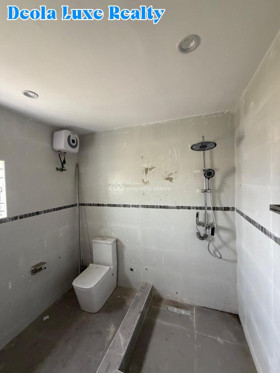 a Very Spacious 3 Bedrooms Terraced Duplex in a Fully Serviced Estate, Horizon Cyberville Estate By The Coastal Road, Ikate, Lekki, Lagos, Terraced Duplex for Rent