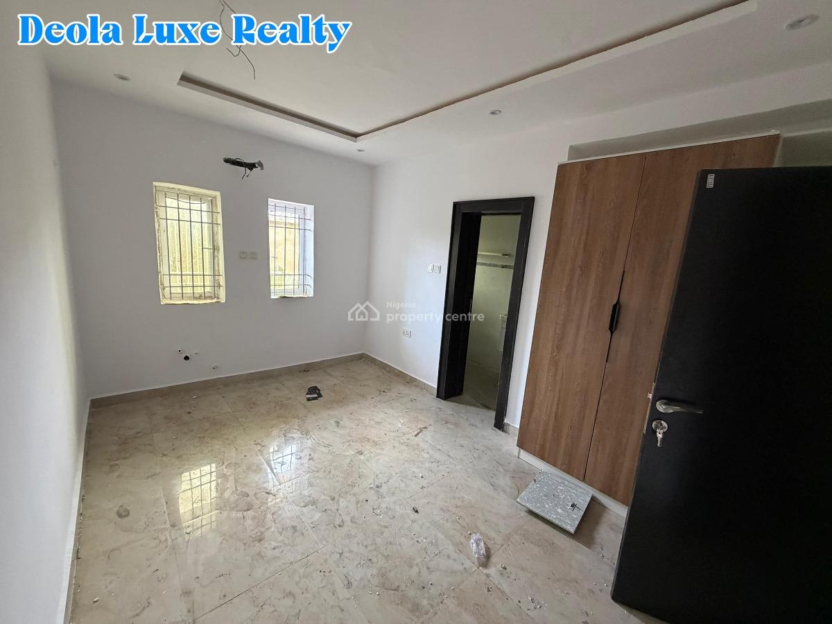 a Very Spacious 3 Bedrooms Terraced Duplex in a Fully Serviced Estate, Horizon Cyberville Estate By The Coastal Road, Ikate, Lekki, Lagos, Terraced Duplex for Rent