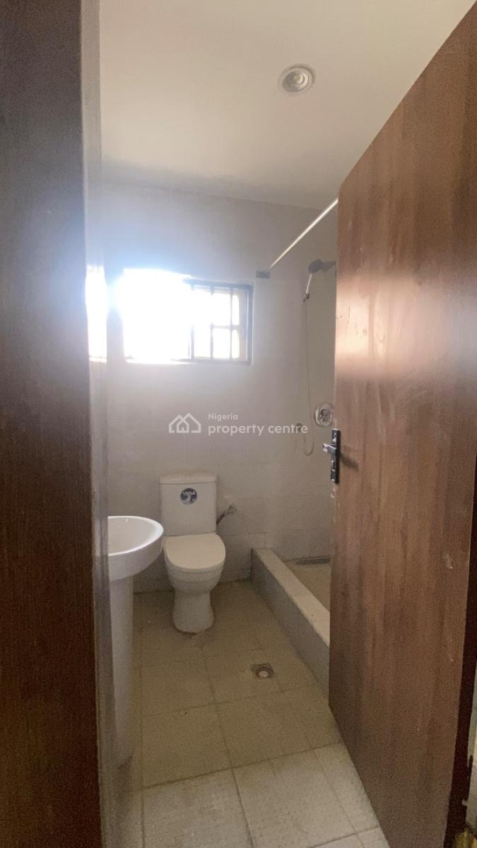 Neatly Renovated 2 Bedroom Flat  Idu, Idu Industrial, Abuja, Flat / Apartment for Rent