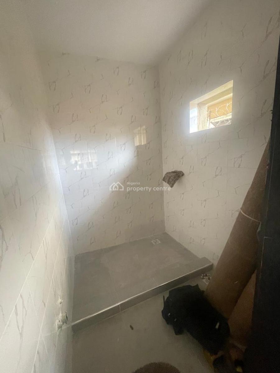 3 Bedroom Apartment, Omole Phase 2, Ikeja, Lagos, Flat / Apartment for Rent