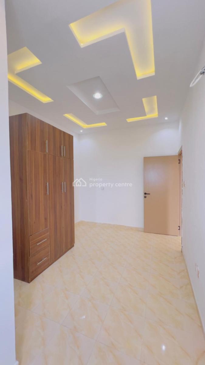 2 Bedroom Apartment, Glory Coty  Abijor, Sangotedo, Ajah, Lagos, Block of Flats for Sale