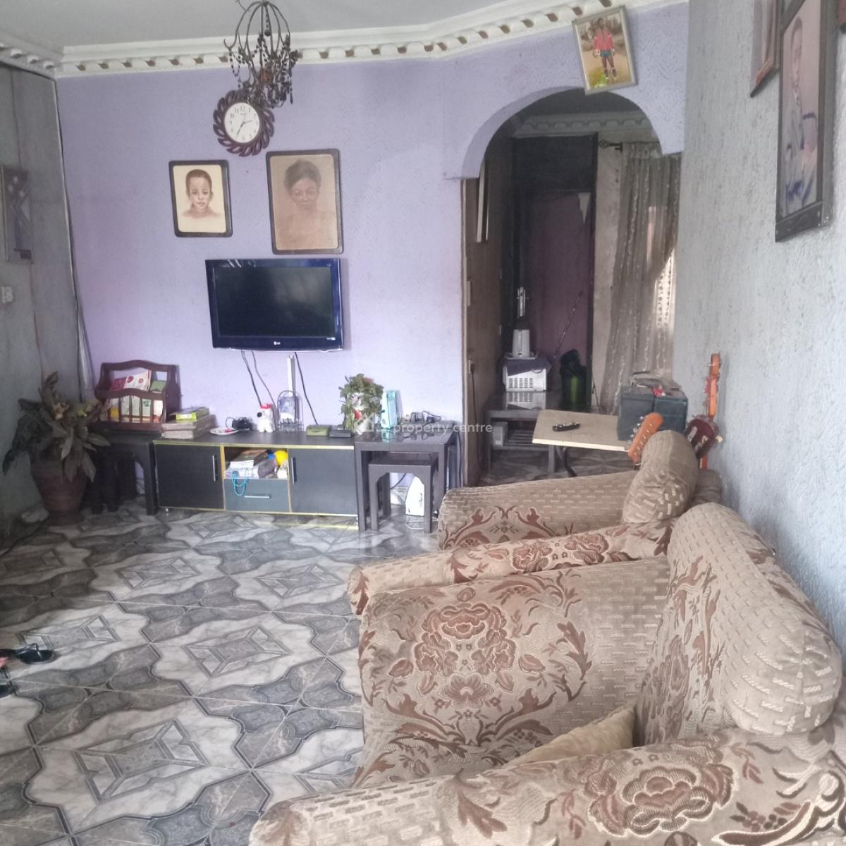 4 Bedroom Flat, Glover Road, Adekunle, Yaba, Lagos, Flat / Apartment for Sale