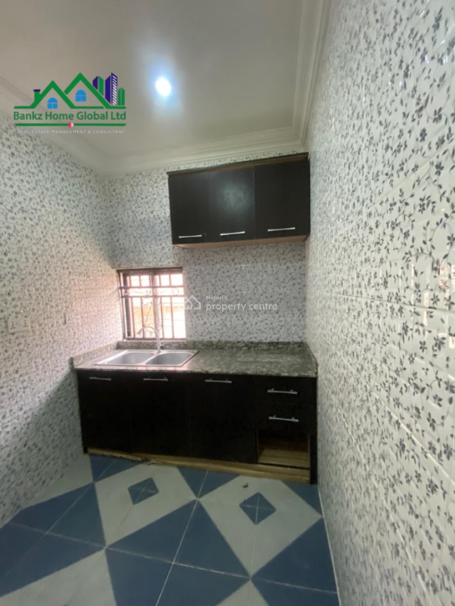Spacious 3 Bedroom Fully Serviced Apartment, Lekki Phase 1, Lekki, Lagos, Flat / Apartment for Rent