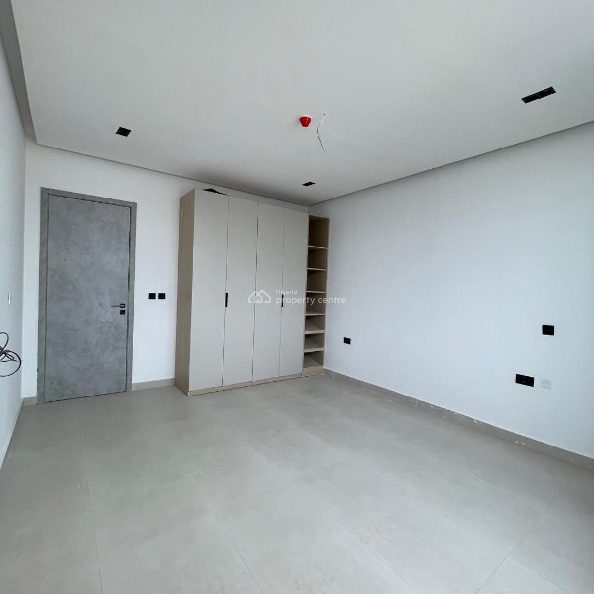 Magnificent Contemporary Brand New  Automated  3 Bedroom Apartment, Lekki Phase 1, Lekki, Lagos, Block of Flats for Sale