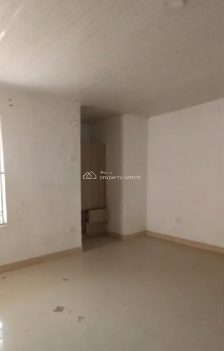 Spacious Studio Apartment Upstairs, Lekki Scheme 2 Estate, Adesanya, Lekki Phase 2, Lekki, Lagos, Self Contain (single Rooms) for Rent