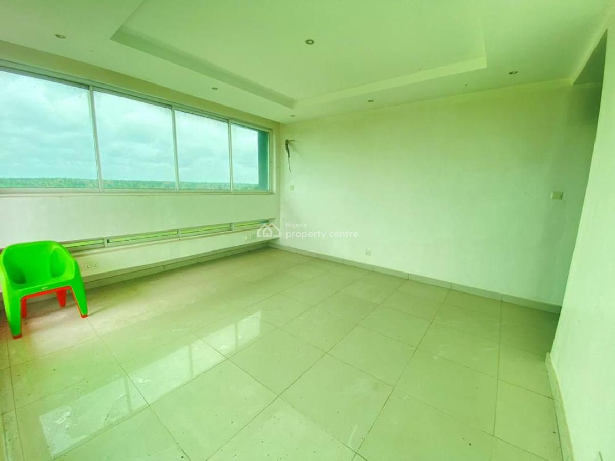 Luxury 3 Bedroom Spacious Apartment in a Gated Estate, Sangotedo, Ajah, Lagos, Flat / Apartment for Rent