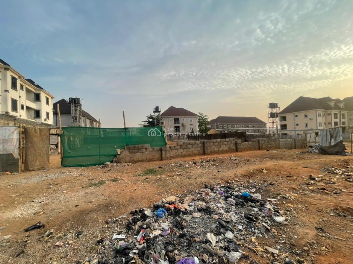 Strategically Located Land, By Tipper Garage After Aduvie Schools, Jahi, Abuja, Residential Land for Sale