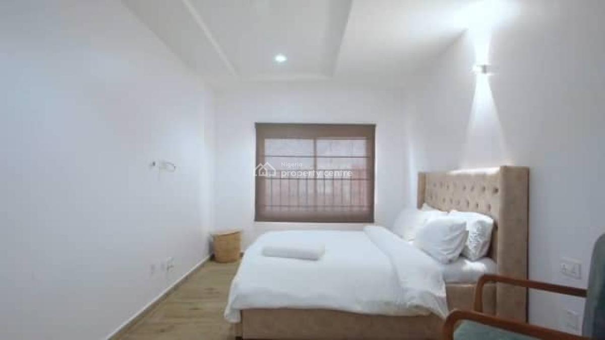 Beautiful and Spacious 2 Bedroom Apartment, Lekki Phase 1, Lekki, Lagos, Flat / Apartment Short Let
