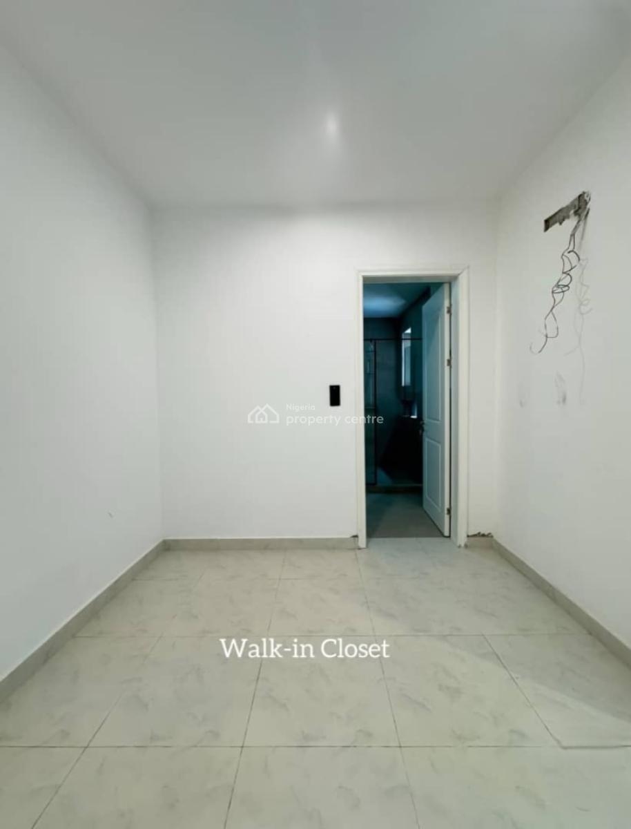 Serviced 4 Bedroom Semi-detached Duplex with Park in Garage, Lekki Phase 1, Lekki, Lagos, Semi-detached Duplex for Sale