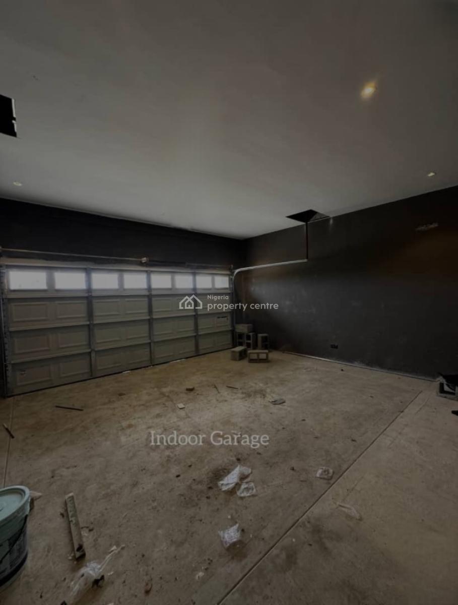 Serviced 4 Bedroom Semi-detached Duplex with Park in Garage, Lekki Phase 1, Lekki, Lagos, Semi-detached Duplex for Sale