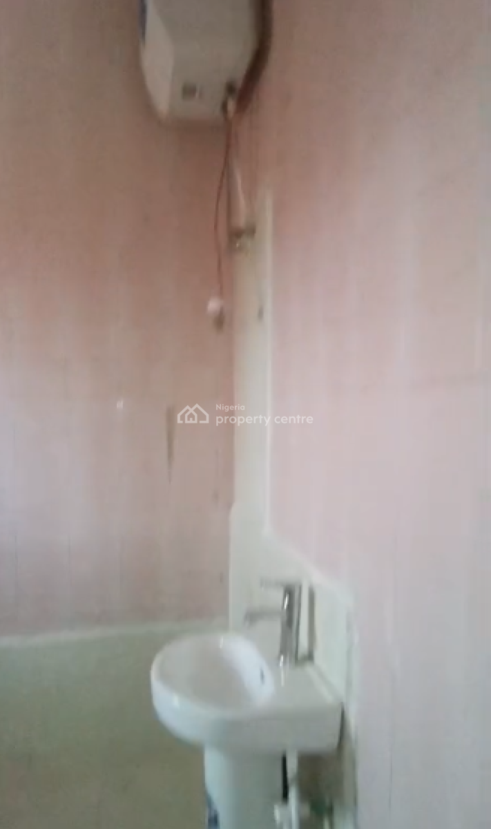 Standard Room in a Shared Apartment, Lekki Scheme 2 Estate, Lekki Phase 2, Lekki, Lagos, Self Contain (single Rooms) for Rent