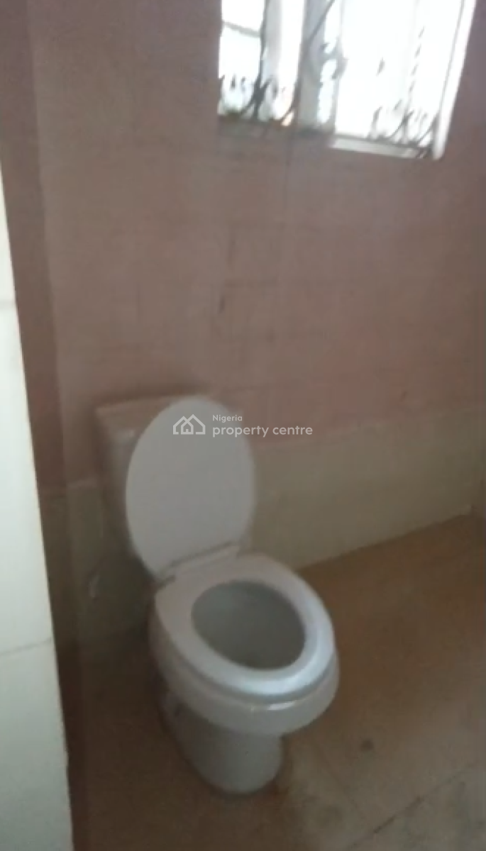 Standard Room in a Shared Apartment, Lekki Scheme 2 Estate, Lekki Phase 2, Lekki, Lagos, Self Contain (single Rooms) for Rent