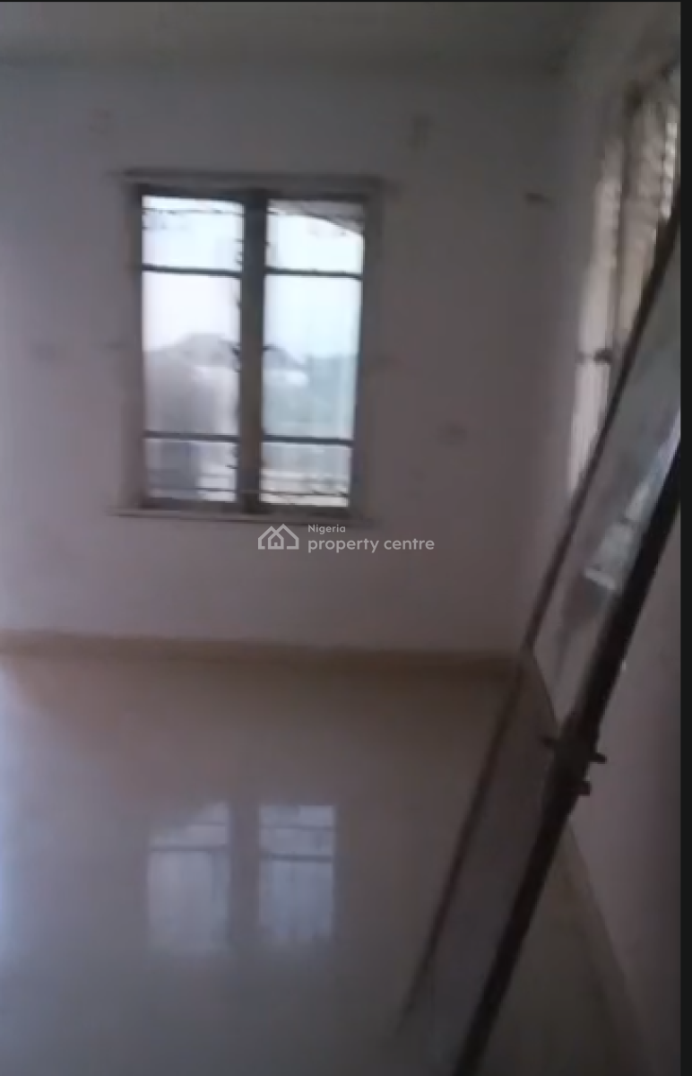 Standard Room Upstairs in a Shared Apartment, Lekki Scheme 2 Estate, Adesanya, Lekki Phase 2, Lekki, Lagos, Self Contain (single Rooms) for Rent