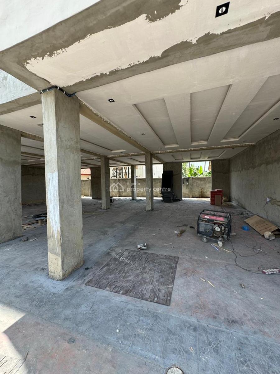 Lovely 2 Bedroom with Both Open & Close Plan Kitchen, Yaba, Lagos, Flat / Apartment for Sale