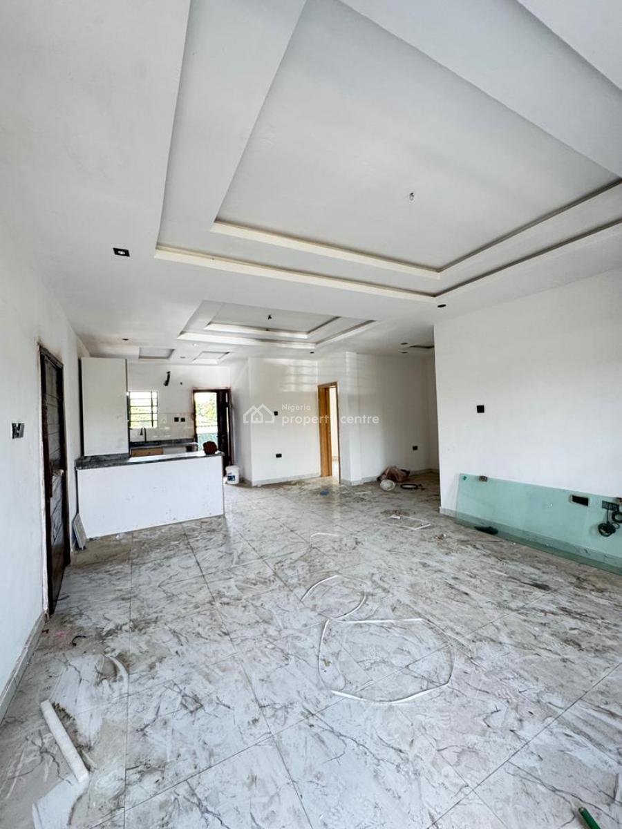 Lovely 2 Bedroom with Both Open & Close Plan Kitchen, Yaba, Lagos, Flat / Apartment for Sale