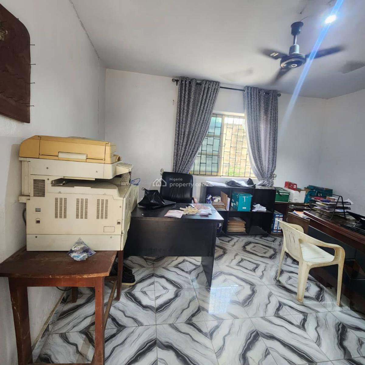 18 Classrooms Functioning Secondary/primary School with Cofo, Aromolaran, Old Ife Road, Ibadan, Oyo, School for Sale