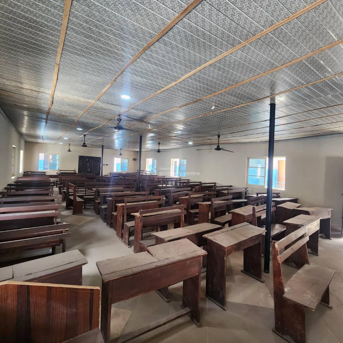 18 Classrooms Functioning Secondary/primary School with Cofo, Aromolaran, Old Ife Road, Ibadan, Oyo, School for Sale