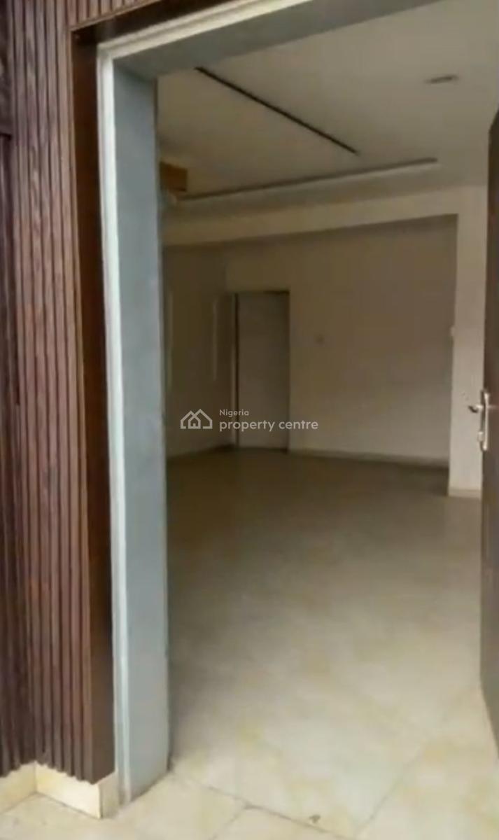 Super Distress 4 Bedroom Terrace Duplex, By Berger Clinic, Life Camp, Abuja, Terraced Duplex for Sale