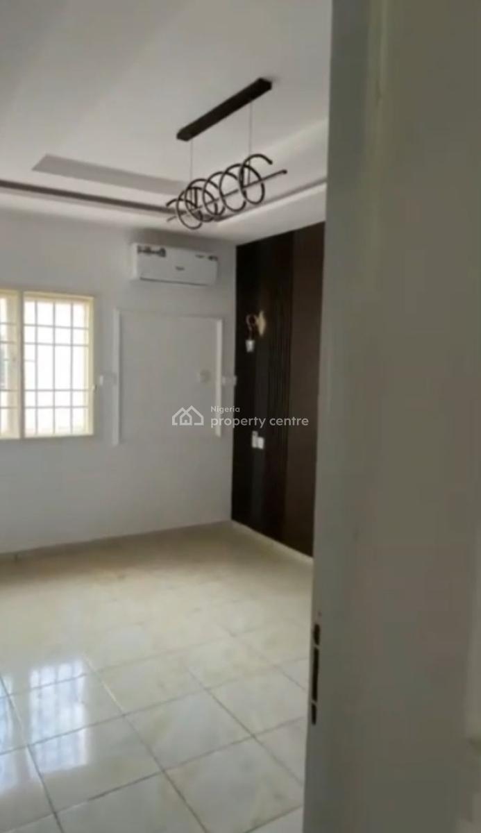 Super Distress 4 Bedroom Terrace Duplex, By Berger Clinic, Life Camp, Abuja, Terraced Duplex for Sale