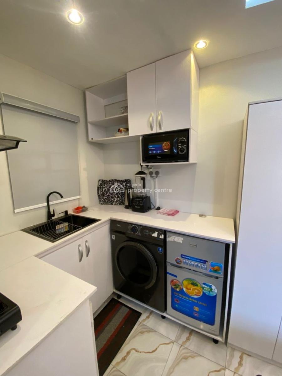 Furnished Apartment, 35,akinsoji, Street, Fadeyi, Shomolu, Lagos, Self Contain (single Rooms) Short Let
