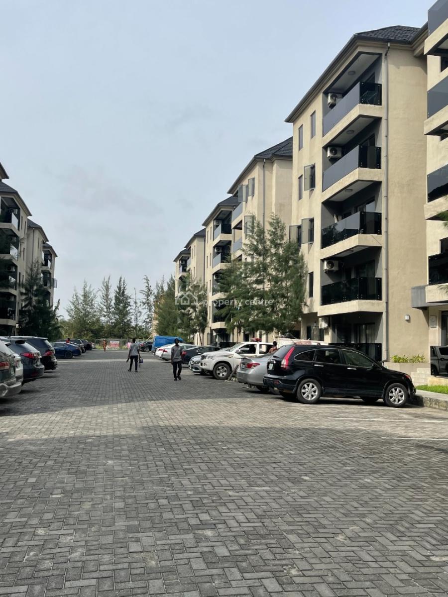 3bed Flat in Megamound Estate/lekky County, Ikota, Megamound Estate, County Apartments, Ikota, Lekki, Lagos, Block of Flats for Sale