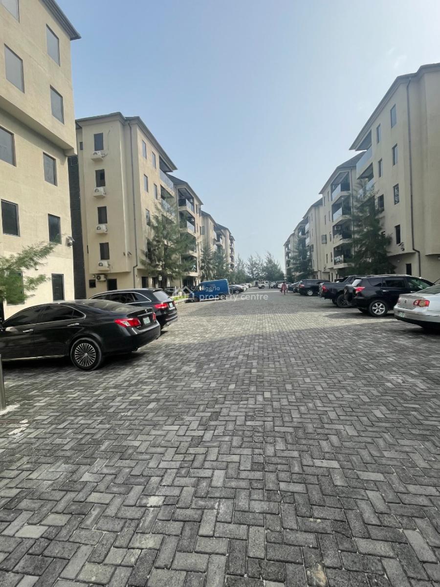 3bed Flat in Megamound Estate/lekky County, Ikota, Megamound Estate, County Apartments, Ikota, Lekki, Lagos, Block of Flats for Sale