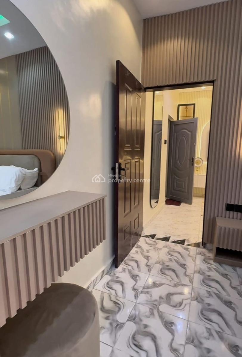 1 Bedroom Furnished Apartment, 35,akinsoji Street, Fadeyi, Shomolu, Lagos, Mini Flat (room and Parlour) Short Let