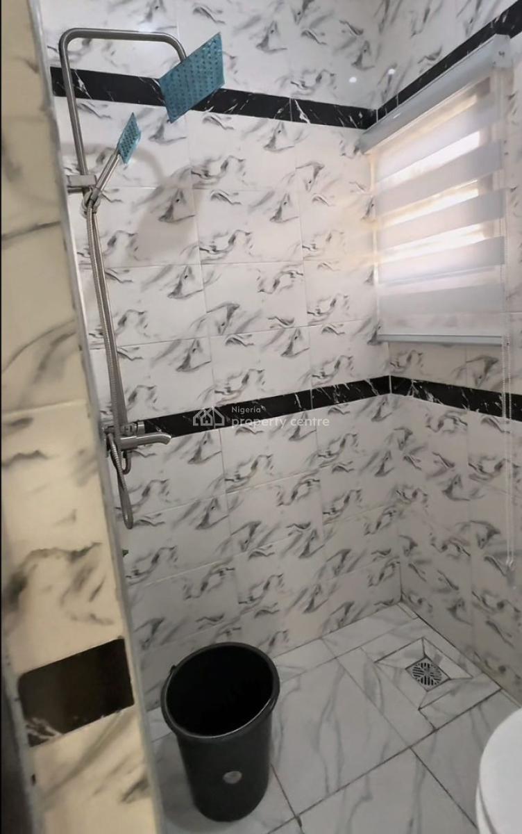 1 Bedroom Furnished Apartment, 35,akinsoji Street, Fadeyi, Shomolu, Lagos, Mini Flat (room and Parlour) Short Let