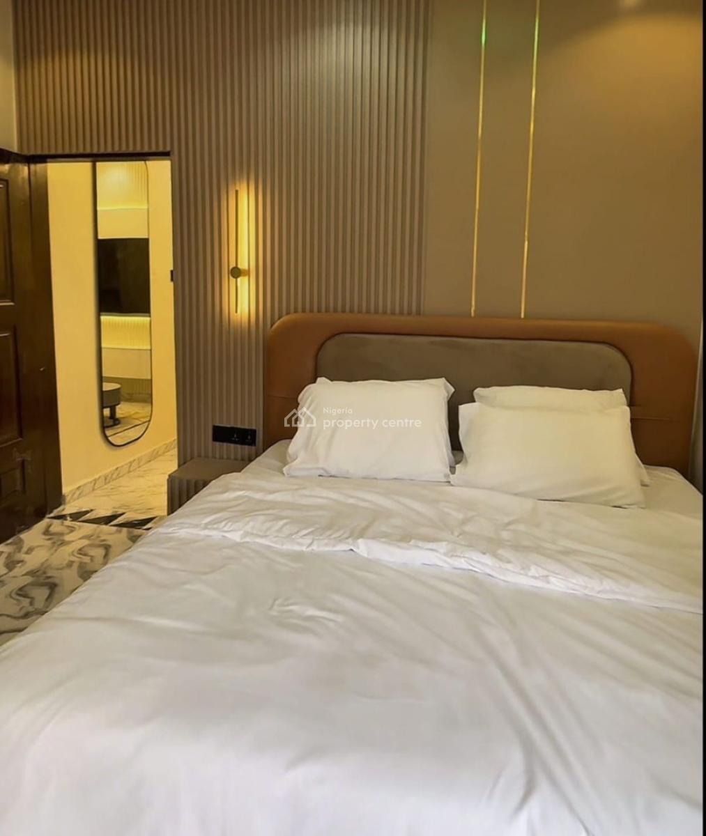 1 Bedroom Furnished Apartment, 35,akinsoji Street, Fadeyi, Shomolu, Lagos, Mini Flat (room and Parlour) Short Let