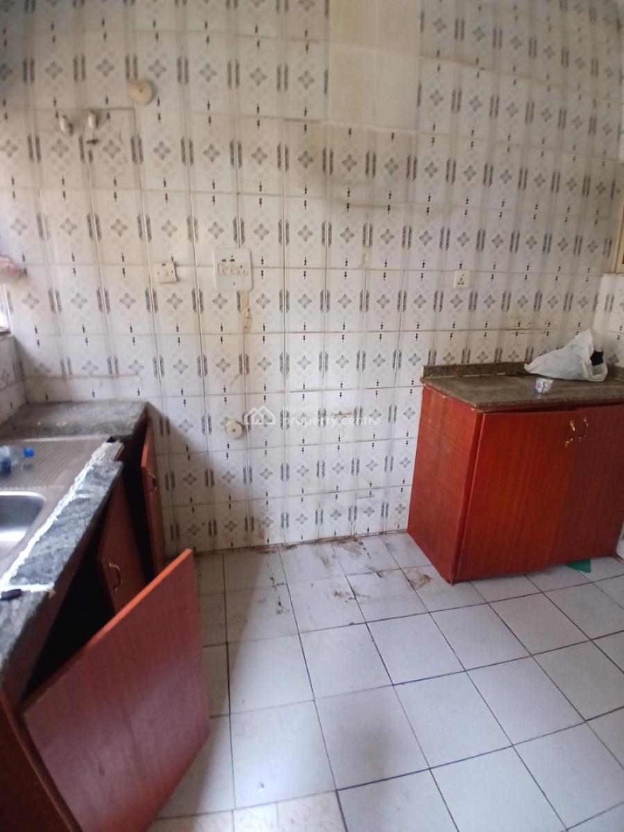 Spacious 2 Bedrooms in an Estate, Durumi, Abuja, Flat / Apartment for Rent