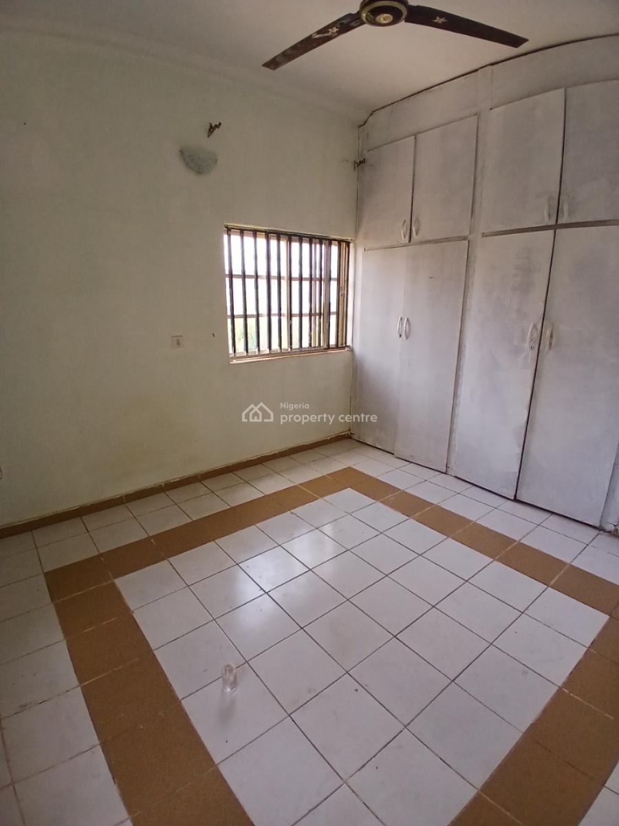 Spacious 2 Bedrooms in an Estate, Durumi, Abuja, Flat / Apartment for Rent