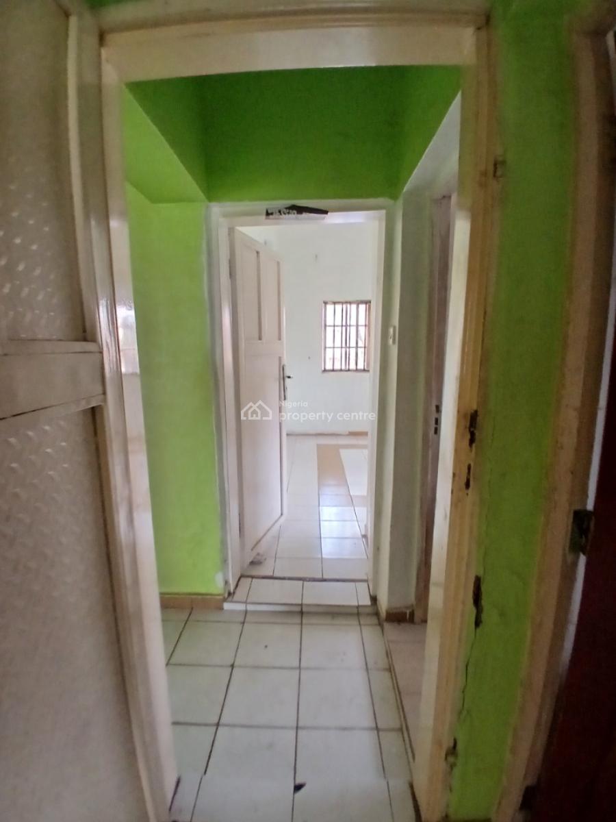 Spacious 2 Bedrooms in an Estate, Durumi, Abuja, Flat / Apartment for Rent