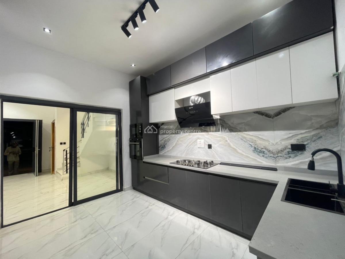 Luxury Mini Flat with Fitted Kitchen, Lekki County Estate, Ikota, Lekki, Lagos, Mini Flat (room and Parlour) for Rent