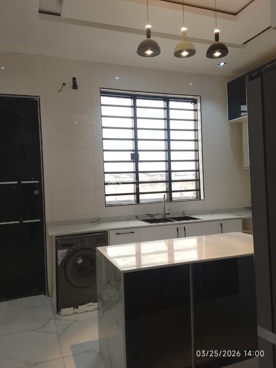 Luxury 5  Bedroom Fully  Detached Duplex with Cinema, Swimming Pool, Chevron, Lekki, Lagos, Detached Duplex for Sale