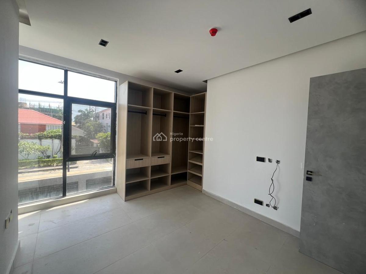 3 Bedroom Apartment, Lekki Phase 1, Lekki, Lagos, Flat / Apartment for Sale