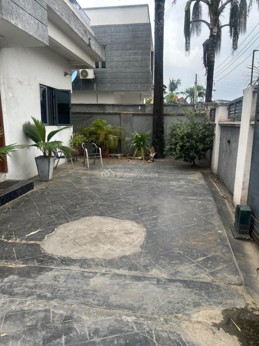 3 Bedroom Duplex Alone in The Compound, Gra Phase 2, Magodo, Lagos, Detached Duplex for Rent