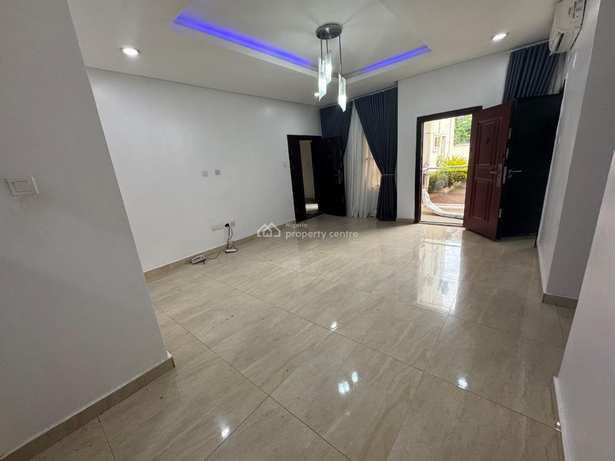 Serviced 2 Bedrooms Flat, Off Admiralty Way, Lekki Phase 1, Lekki, Lagos, Flat / Apartment for Rent