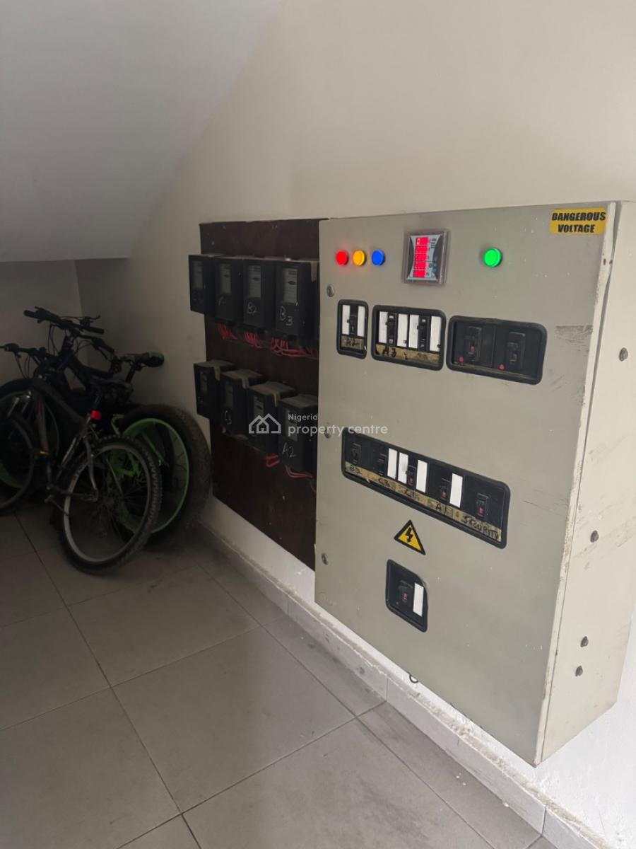 Serviced 2 Bedrooms Flat, Off Admiralty Way, Lekki Phase 1, Lekki, Lagos, Flat / Apartment for Rent