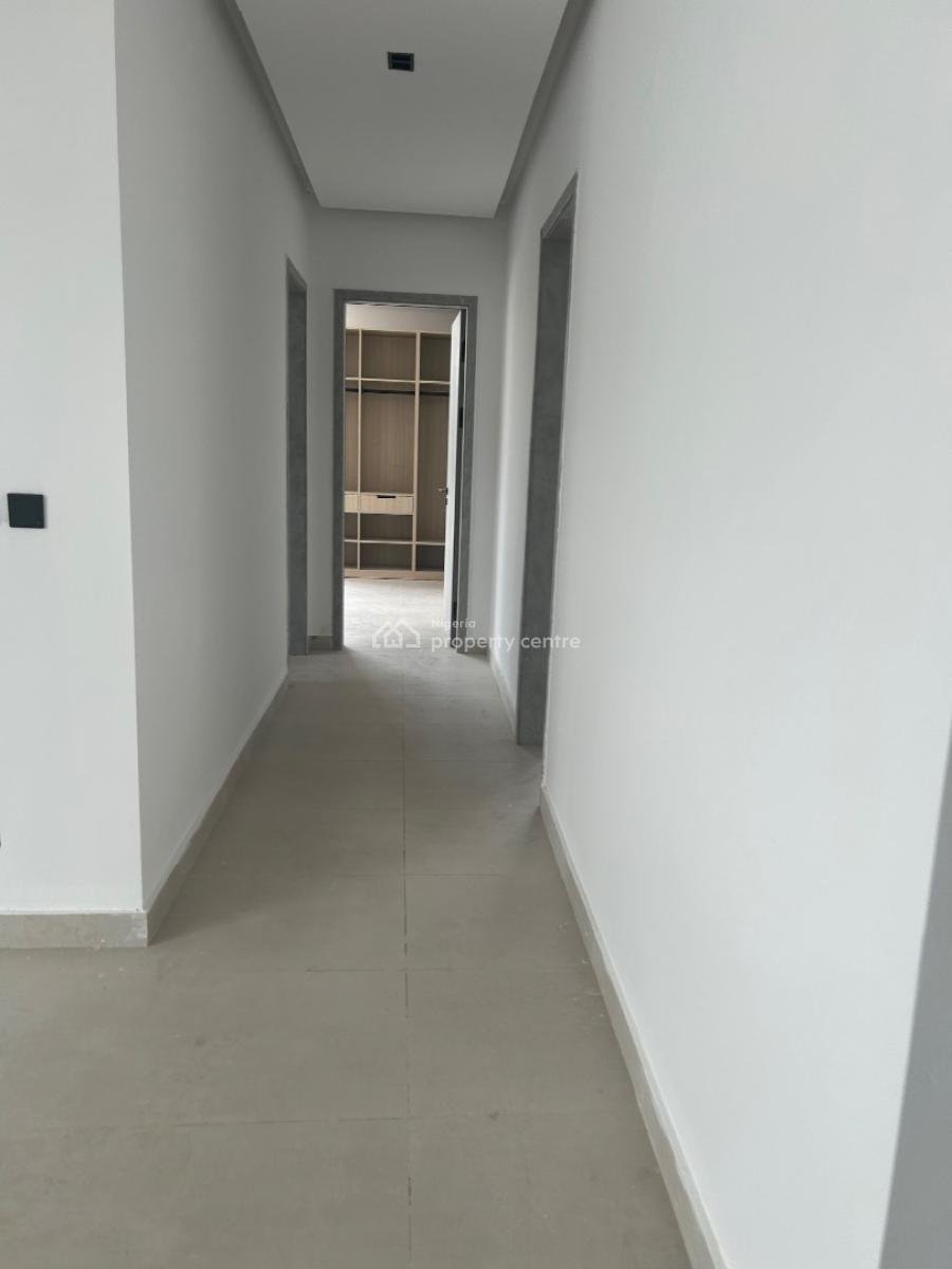Luxury 3 Bedroom Flat, Lekki Phase 1, Lekki, Lagos, Flat / Apartment for Sale