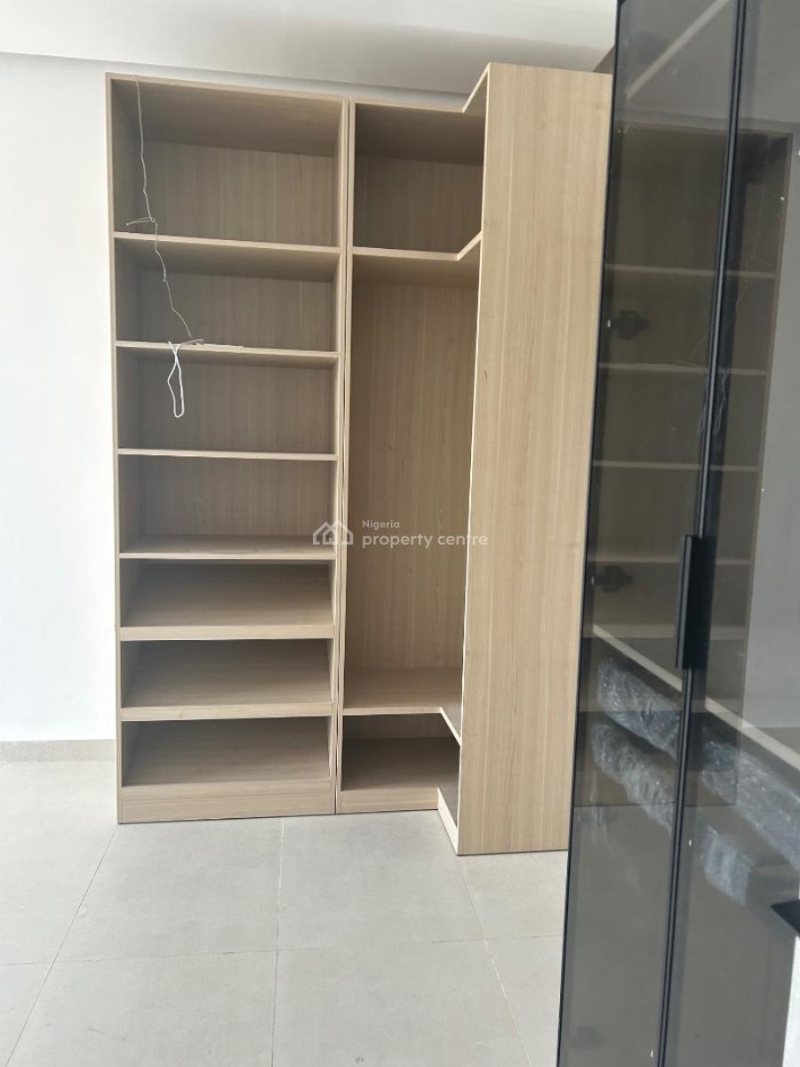 Luxury 3 Bedroom Flat, Lekki Phase 1, Lekki, Lagos, Flat / Apartment for Sale