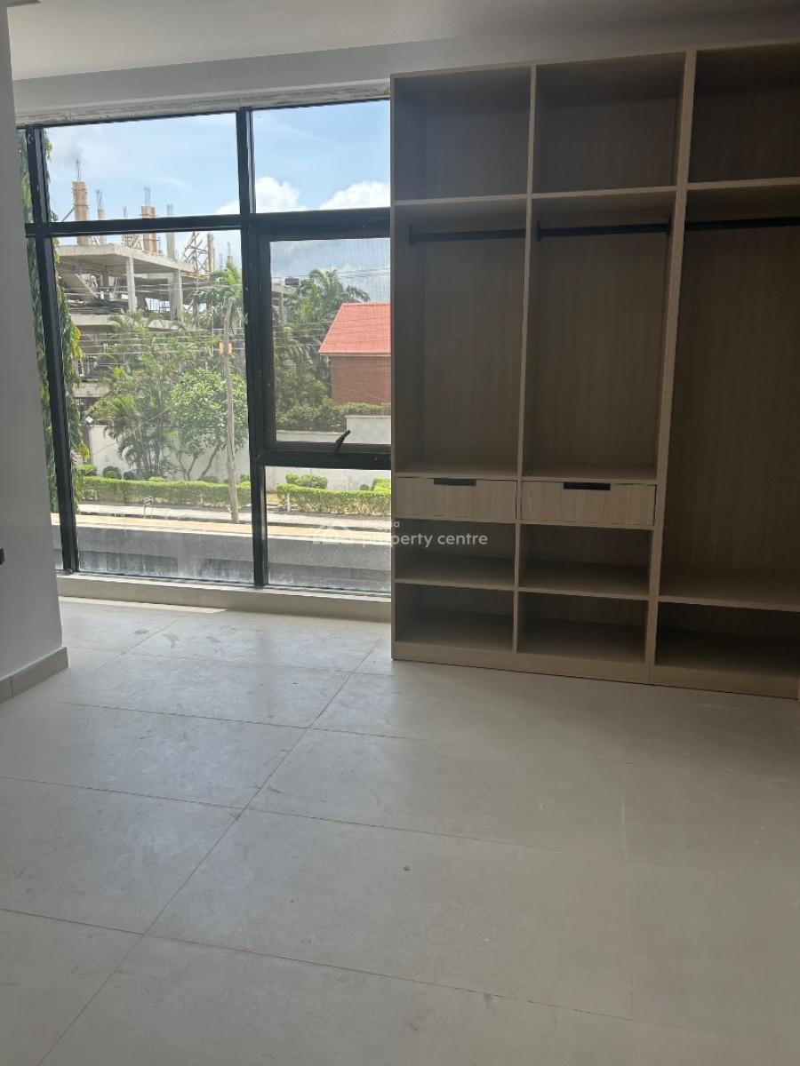 Luxury 3 Bedroom Flat, Lekki Phase 1, Lekki, Lagos, Flat / Apartment for Sale