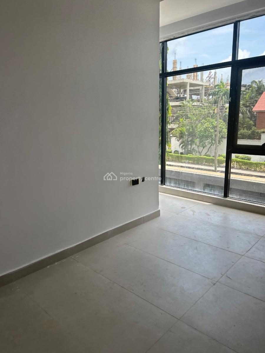Luxury 3 Bedroom Flat, Lekki Phase 1, Lekki, Lagos, Flat / Apartment for Sale