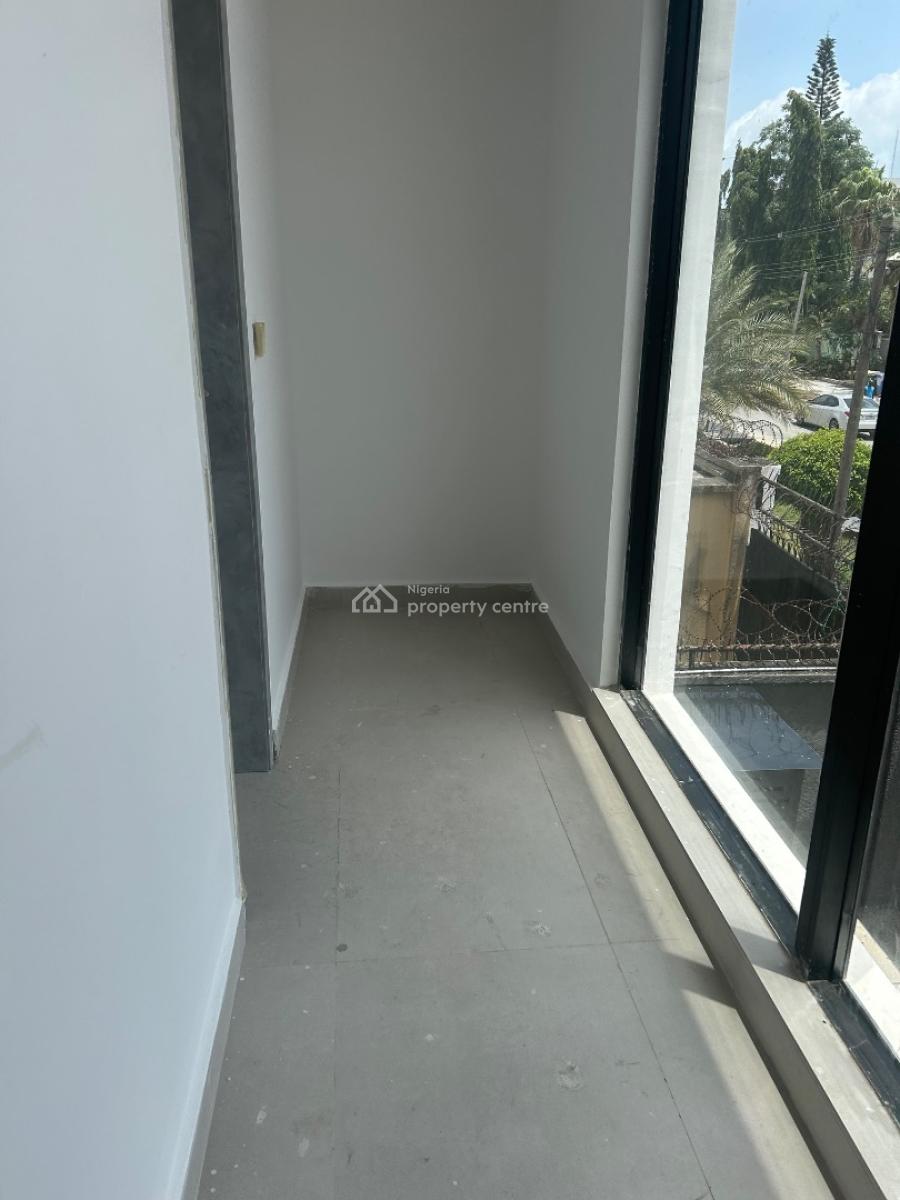 Luxury 3 Bedroom Flat, Lekki Phase 1, Lekki, Lagos, Flat / Apartment for Sale