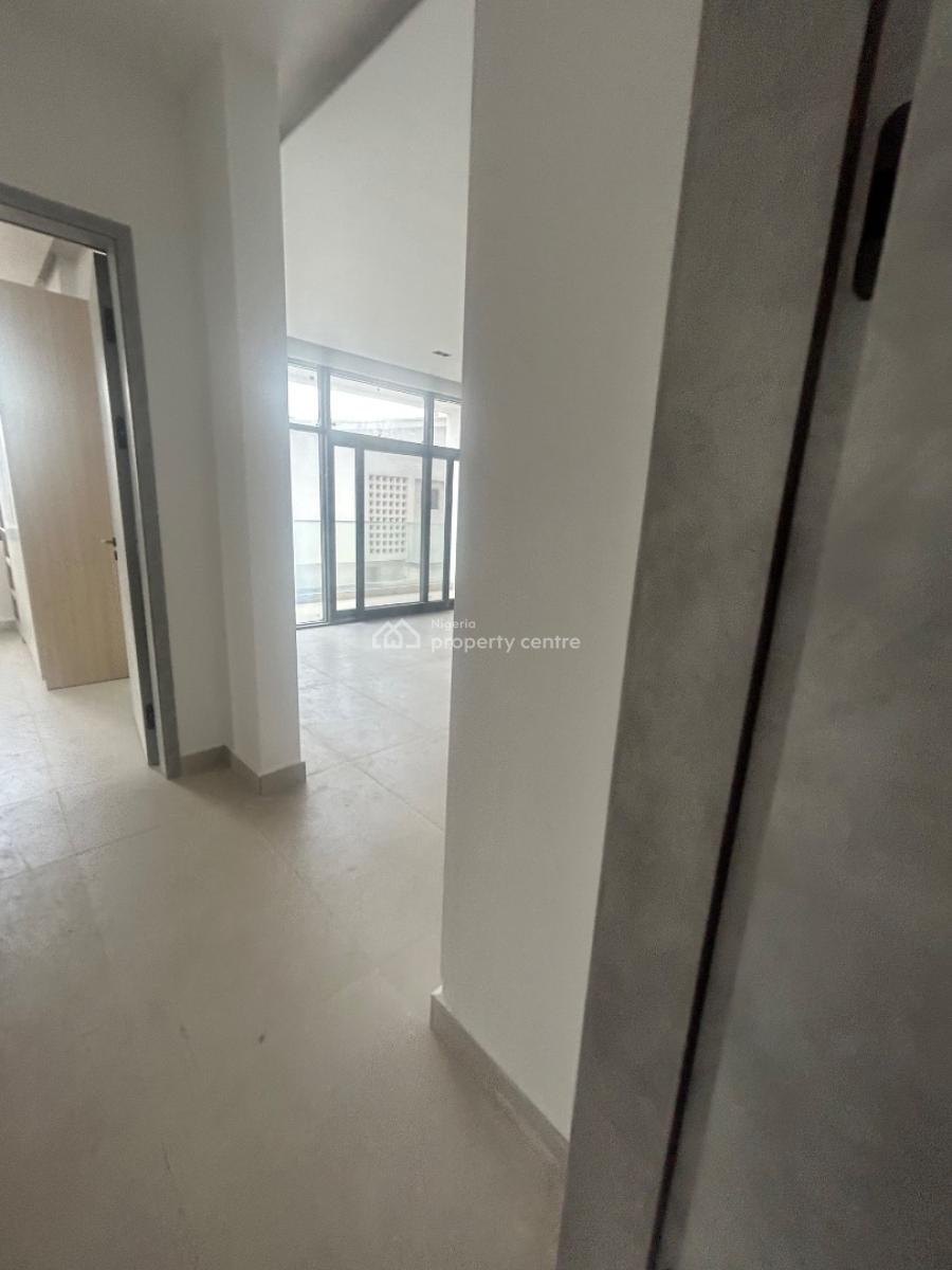 Luxury 3 Bedroom Flat, Lekki Phase 1, Lekki, Lagos, Flat / Apartment for Sale