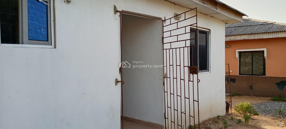 Mini Flat, Community Off Bayeku Road, Igbogbo, Ikorodu, Lagos, Mini Flat (room and Parlour) for Rent
