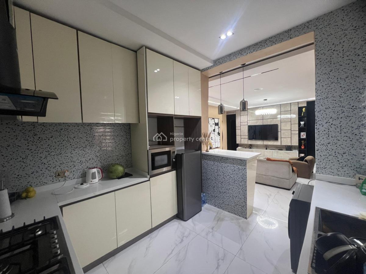 2 Bedroom Apartment, Lekki Phase 1, Lekki, Lagos, Flat / Apartment for Sale