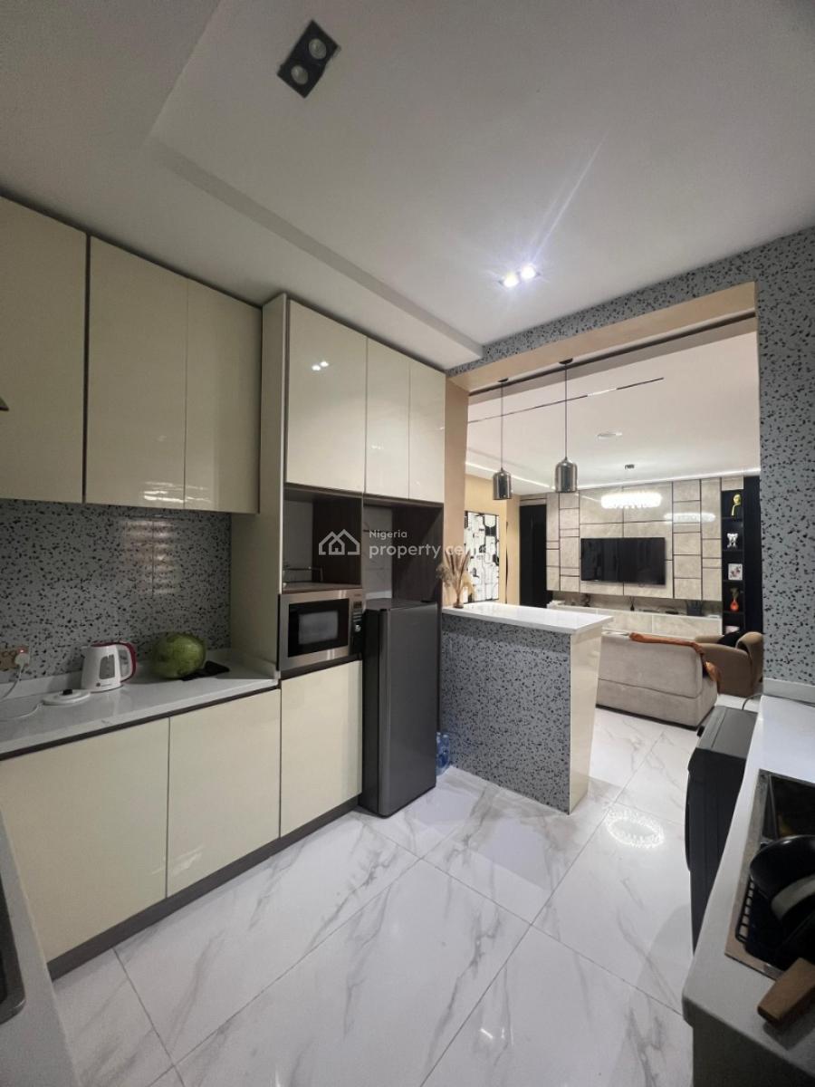 2 Bedroom Apartment, Lekki Phase 1, Lekki, Lagos, Flat / Apartment for Sale