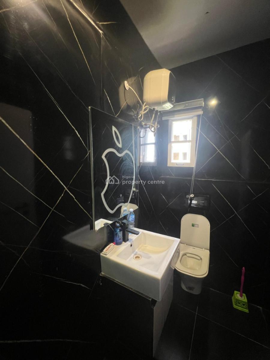 2 Bedroom Apartment, Lekki Phase 1, Lekki, Lagos, Flat / Apartment for Sale