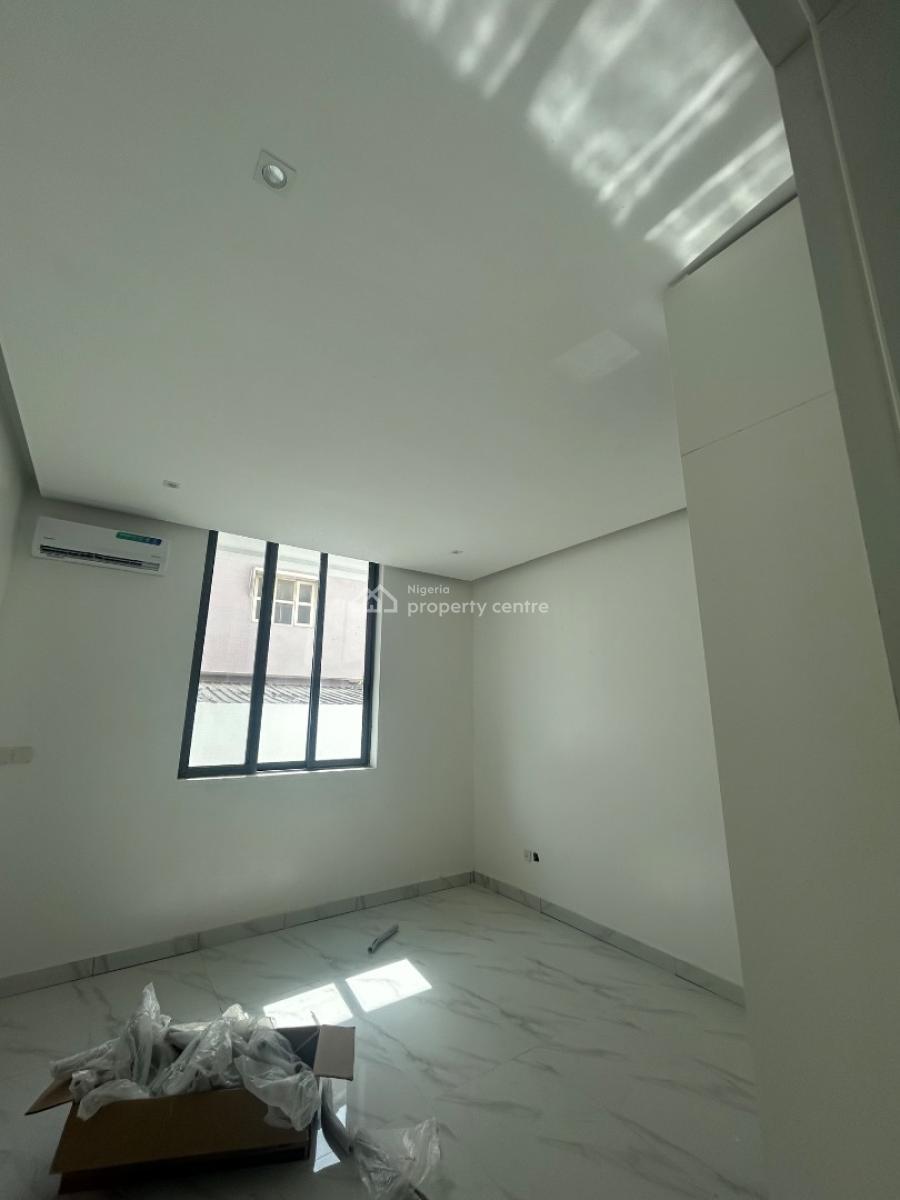 Luxury 1 Bedroom Flat, Lekki Phase 1, Lekki, Lagos, Flat / Apartment for Sale